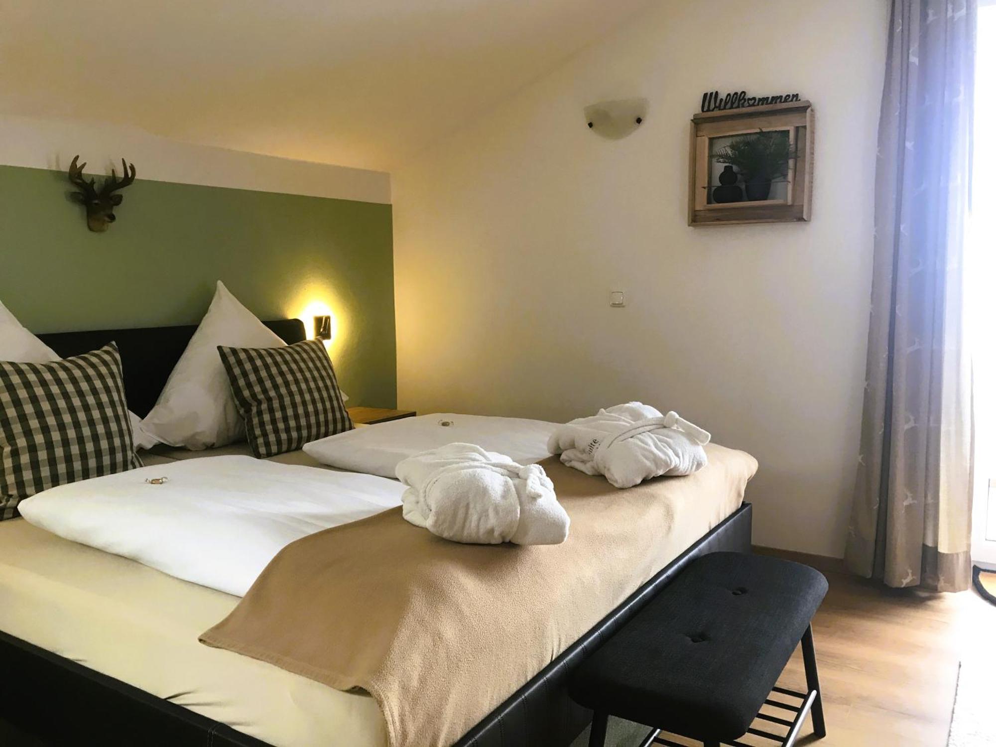 Zur Neuen Post Landgasthof Herzogsreut Экстерьер фото