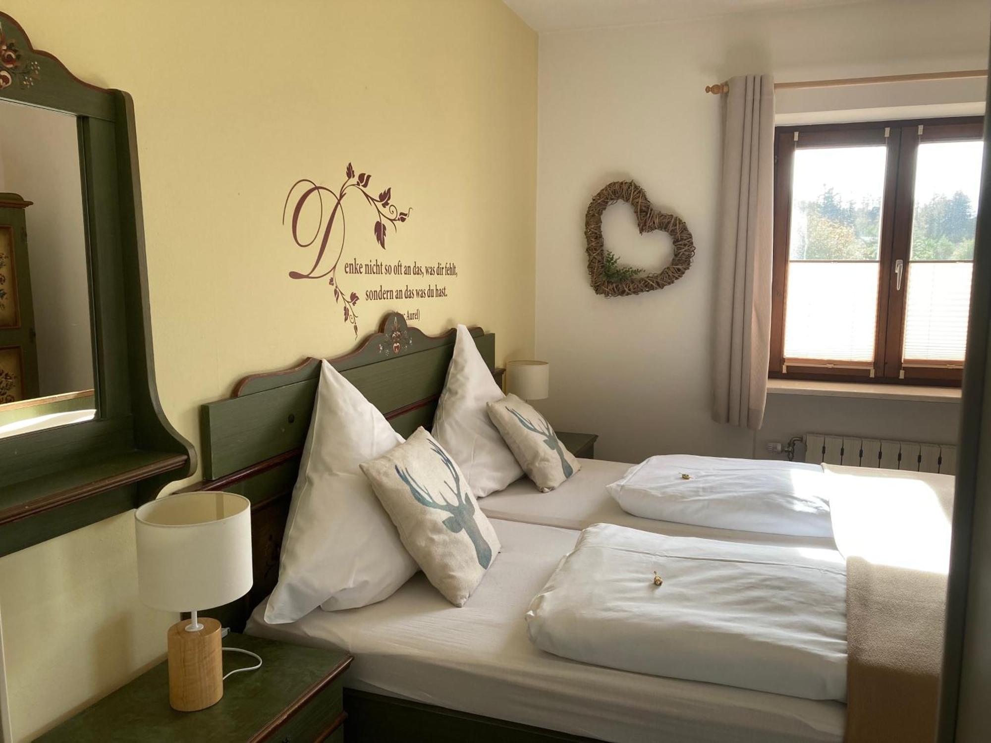 Zur Neuen Post Landgasthof Herzogsreut Экстерьер фото